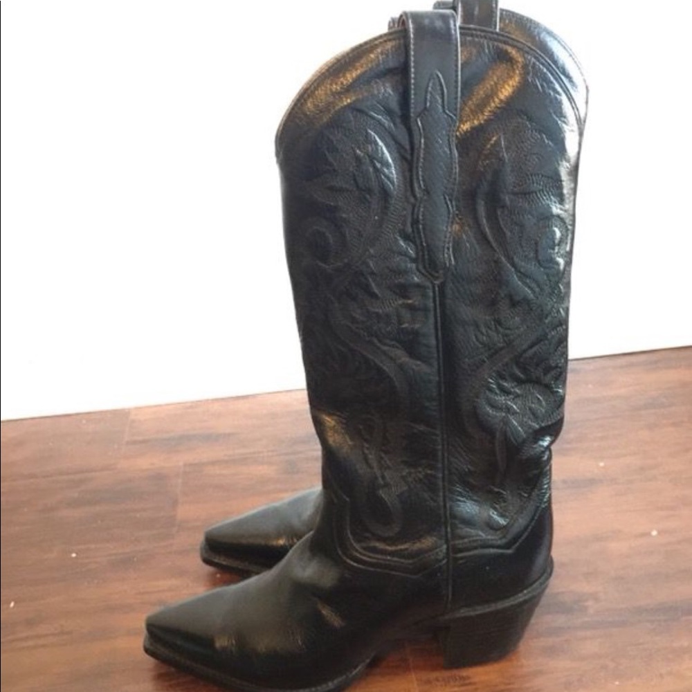 Western mid calf boot